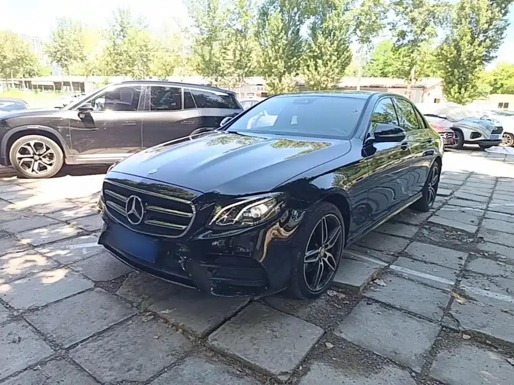 2017 Mercedes-Benz E-Class E 200 Sport 4MATIC — миниатюра 1