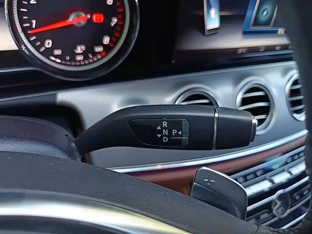 2017 Mercedes-Benz E-Class E 200 Sport 4MATIC — миниатюра 14