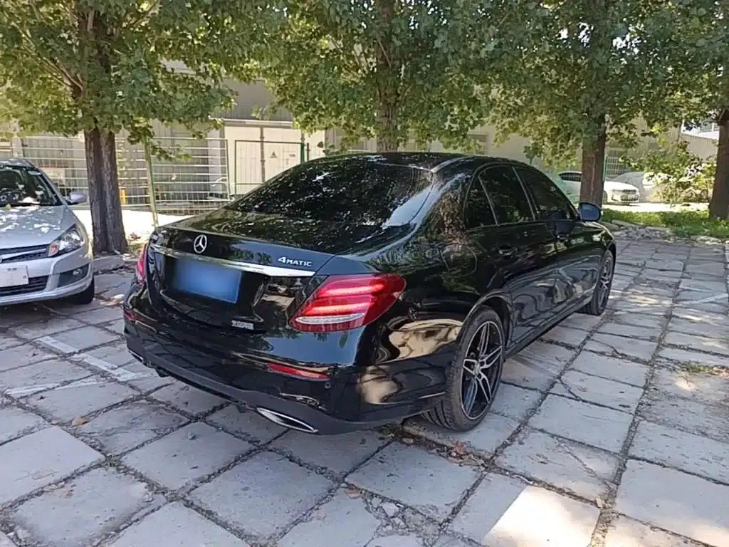 2017 Mercedes-Benz E-Class E 200 Sport 4MATIC — миниатюра 7