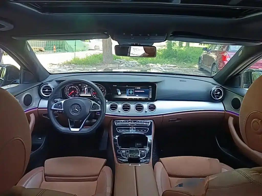 2017 Mercedes-Benz E-Class E 200 Sport 4MATIC — миниатюра 10