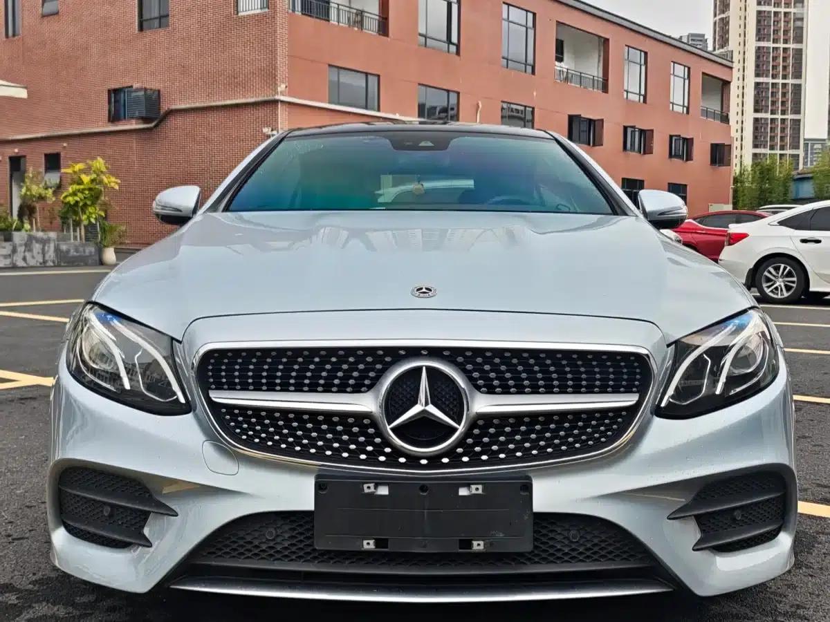 Imported Mercedes-Benz E-Class 2018 E 200 Coupe — миниатюра 2