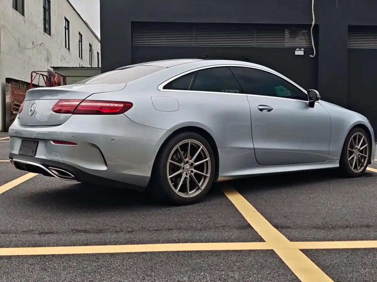 Imported Mercedes-Benz E-Class 2018 E 200 Coupe — миниатюра 4