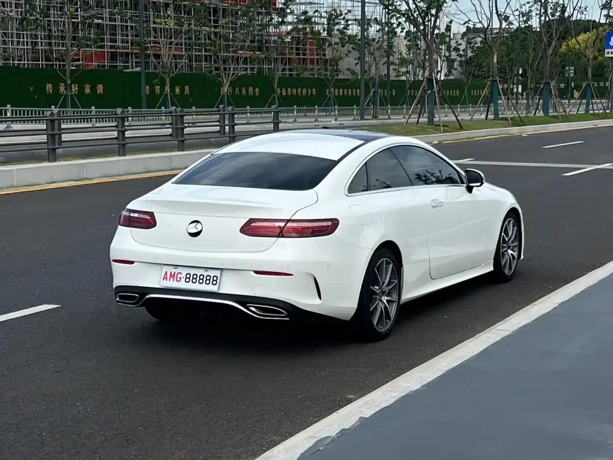 Imported Mercedes-Benz E-Class 2021 E 300 Coupe — миниатюра 11