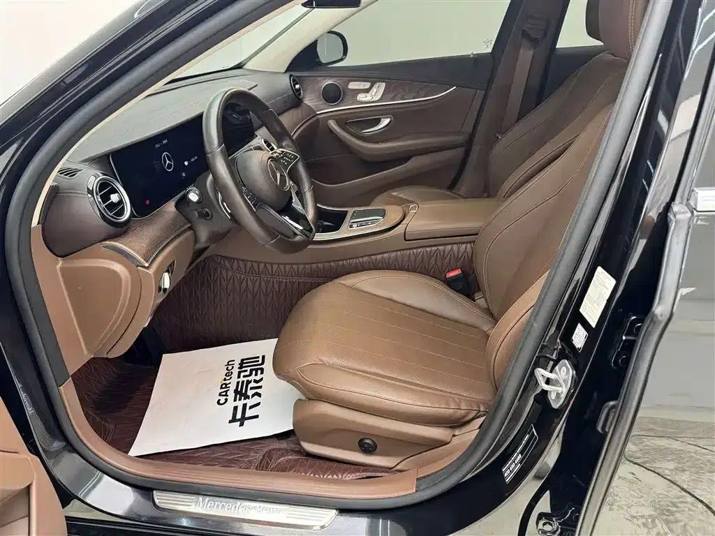 Mercedes-Benz E-Class PHEV 2022 Facelift E 350 e L Plug-in Hybrid Sedan — миниатюра 9