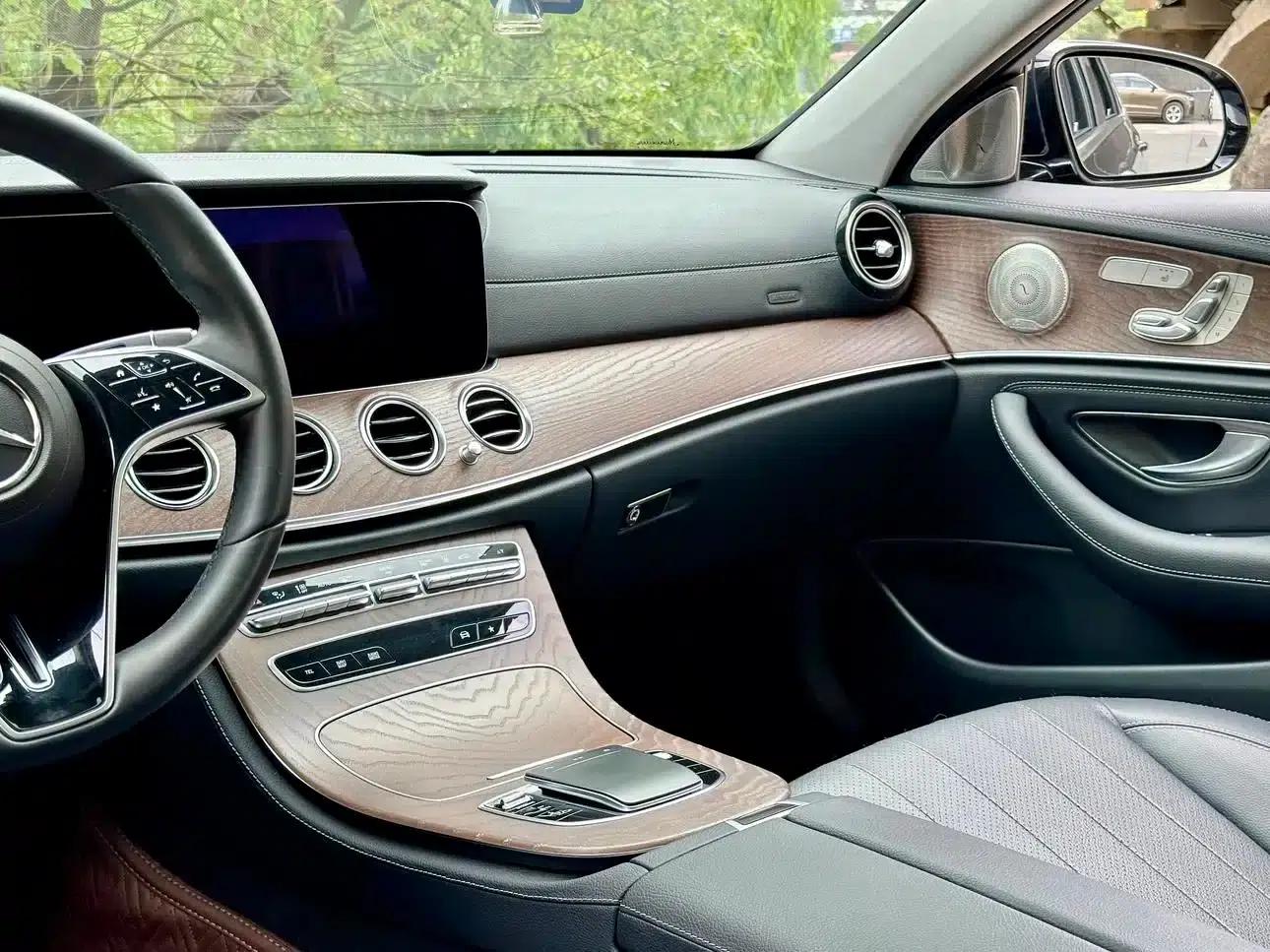 Mercedes-Benz E-Class PHEV 2021 E 350 e L Plug-in Hybrid Sedan — миниатюра 14