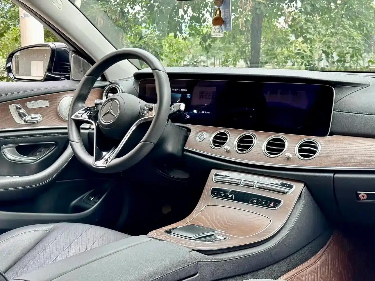 Mercedes-Benz E-Class PHEV 2021 E 350 e L Plug-in Hybrid Sedan — миниатюра 16