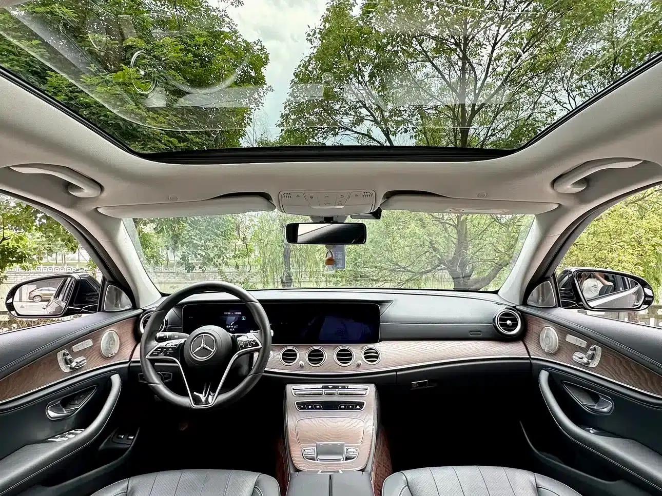 Mercedes-Benz E-Class PHEV 2021 E 350 e L Plug-in Hybrid Sedan — миниатюра 17