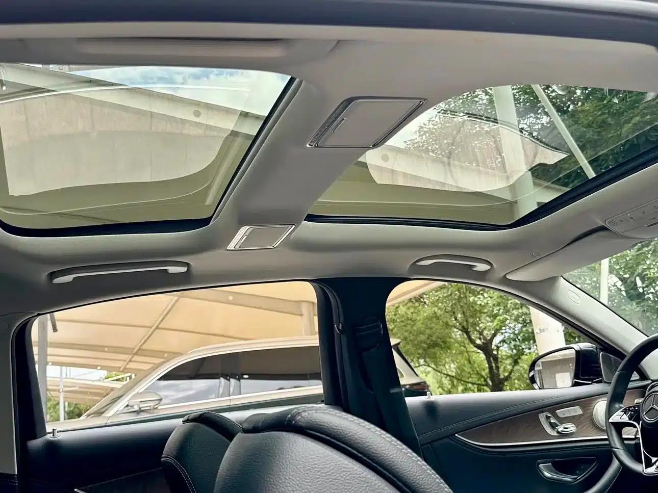 Mercedes-Benz E-Class PHEV 2021 E 350 e L Plug-in Hybrid Sedan — миниатюра 18