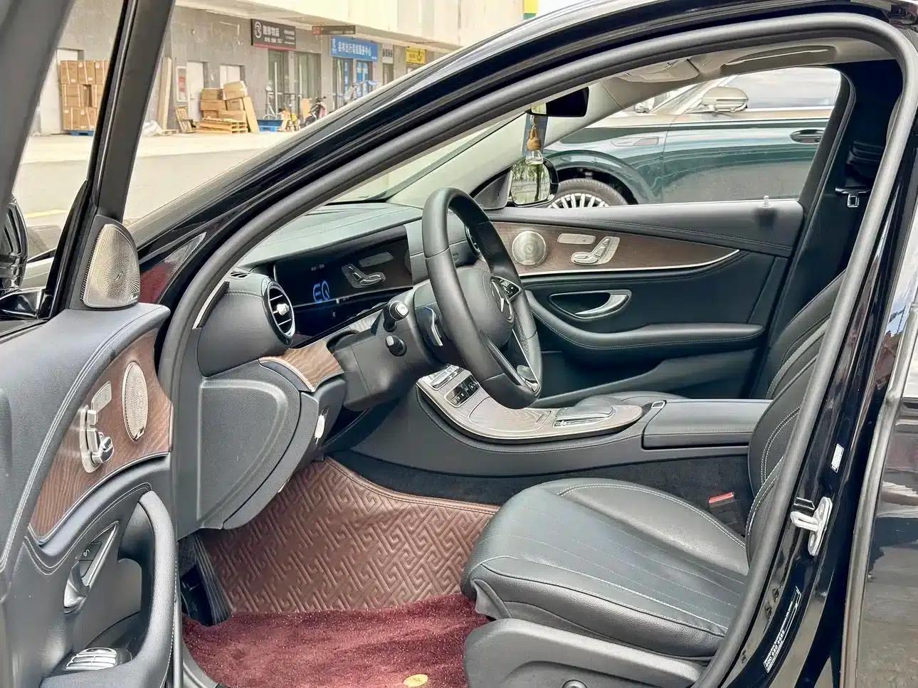 Mercedes-Benz E-Class PHEV 2021 E 350 e L Plug-in Hybrid Sedan — миниатюра 7