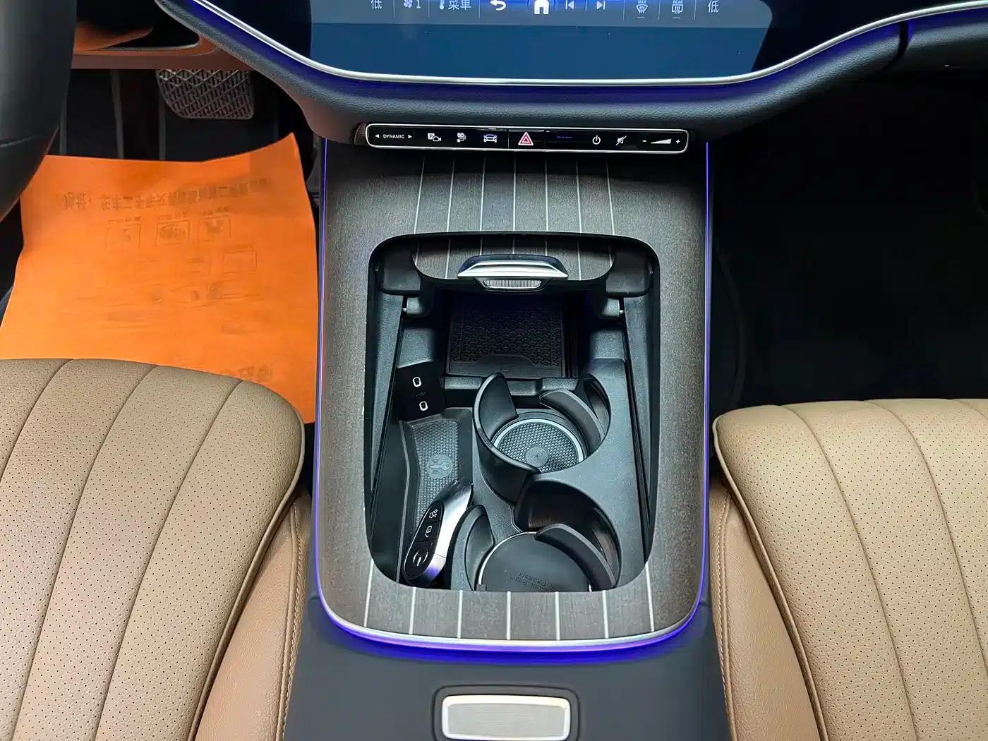 Mercedes-Benz E-Class PHEV 2024 E 350 e L Plug-in Hybrid Sedan — миниатюра 12