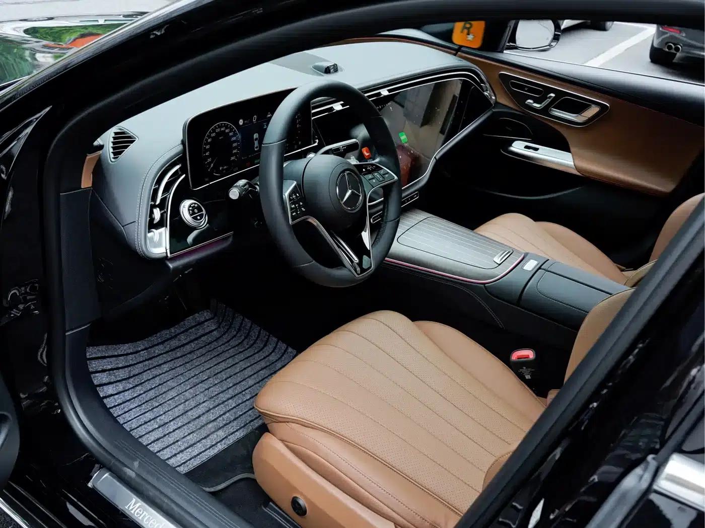 Mercedes-Benz E-Class PHEV 2024 E 350 e L Plug-in Hybrid Sedan — миниатюра 11