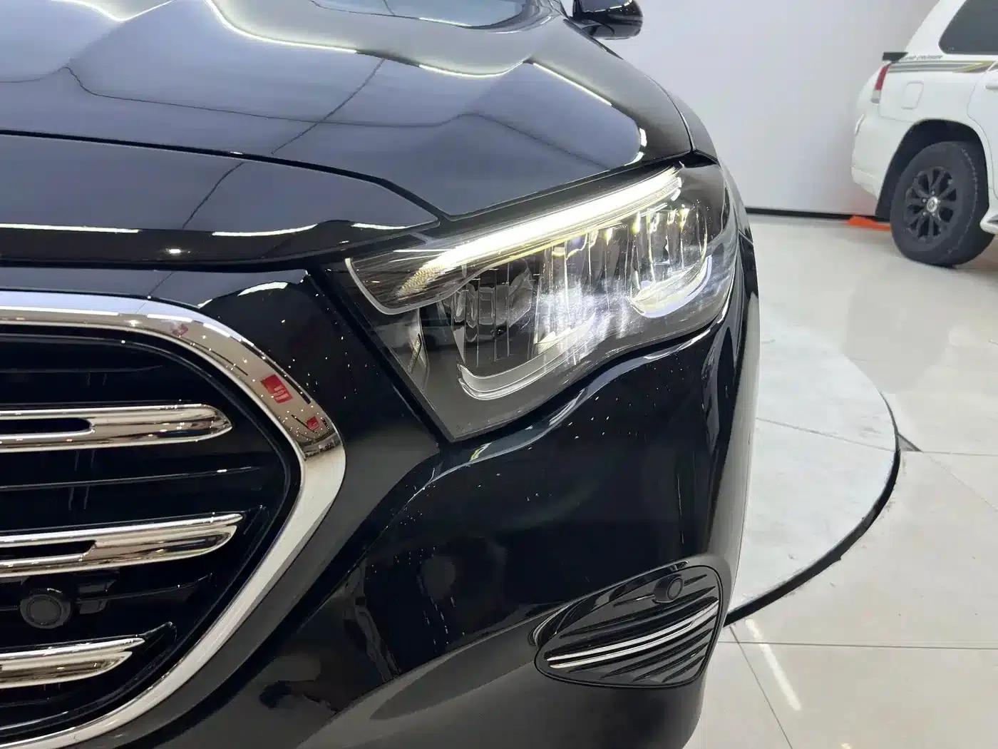Mercedes-Benz E-Class PHEV 2024 E 350 e L Plug-in Hybrid Sedan — миниатюра 8