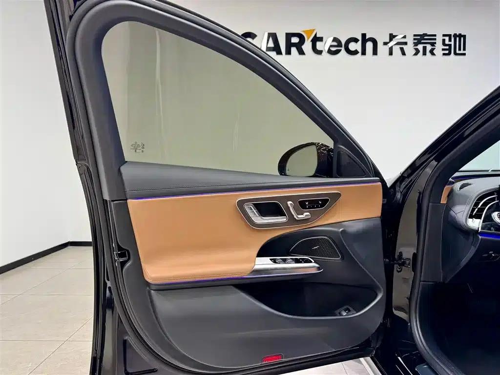 Mercedes-Benz E-Class PHEV 2024 E 350 e L Plug-in Hybrid Sedan — миниатюра 17