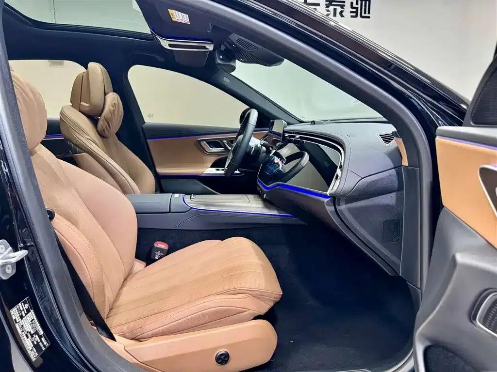 Mercedes-Benz E-Class PHEV 2024 E 350 e L Plug-in Hybrid Sedan — миниатюра 19