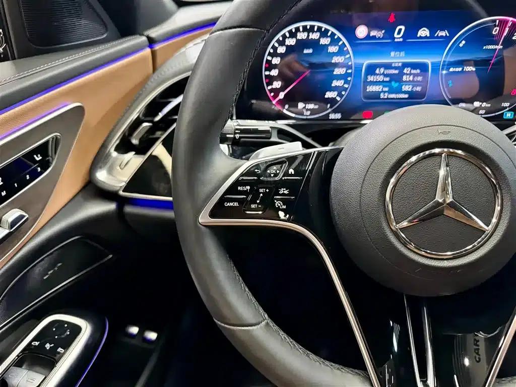 Mercedes-Benz E-Class PHEV 2024 E 350 e L Plug-in Hybrid Sedan — миниатюра 23