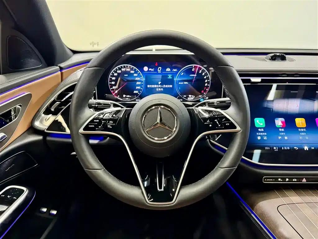 Mercedes-Benz E-Class PHEV 2024 E 350 e L Plug-in Hybrid Sedan — миниатюра 24