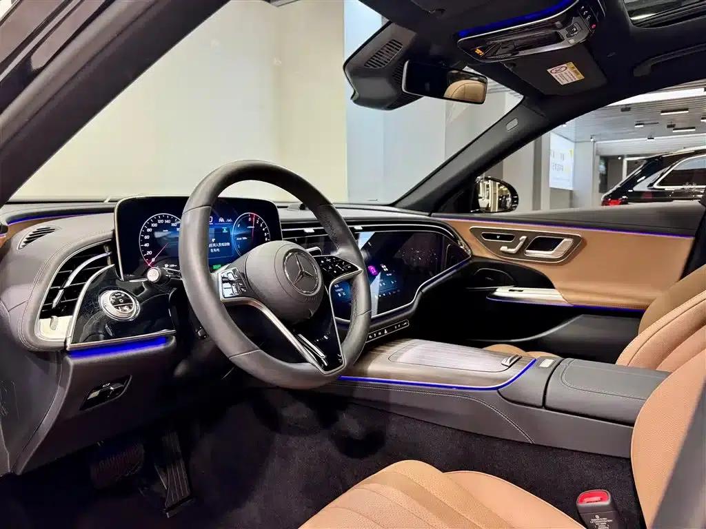 Mercedes-Benz E-Class PHEV 2024 E 350 e L Plug-in Hybrid Sedan — миниатюра 25