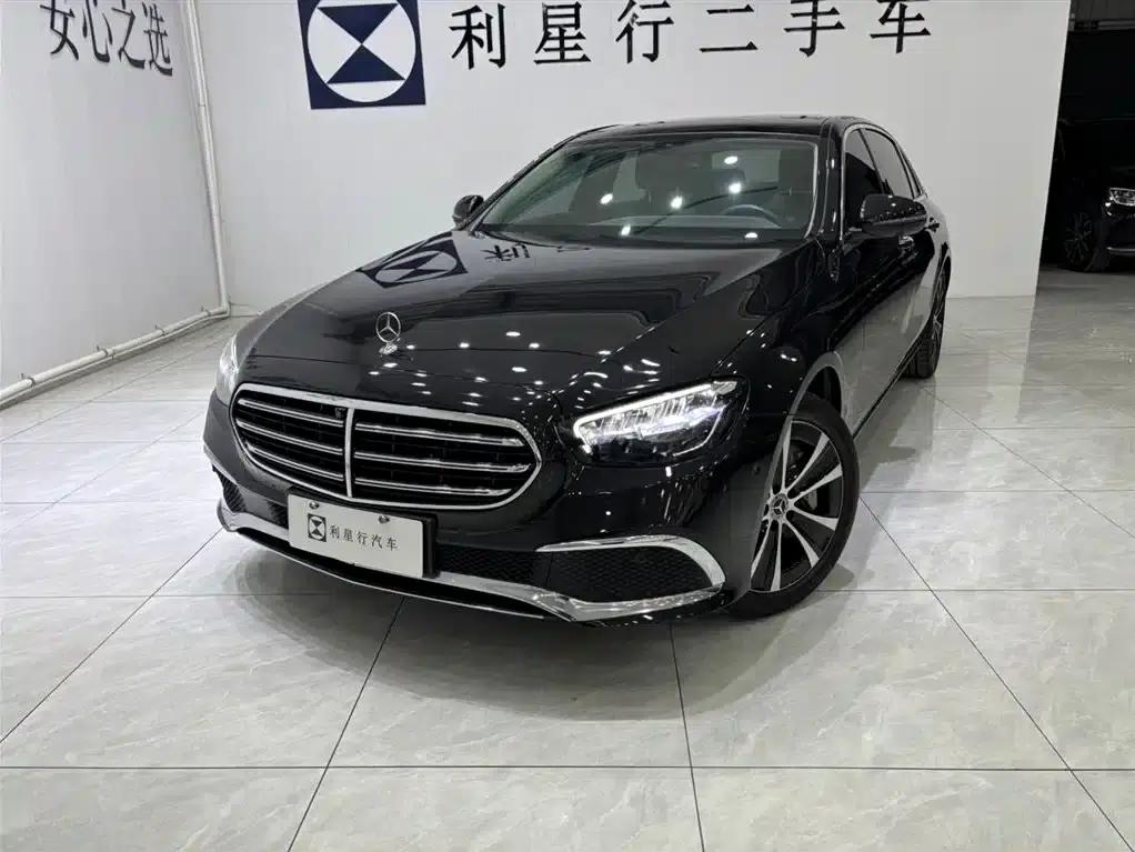 Mercedes-Benz E-Class PHEV 2022 E 350 e L Plug-in Hybrid Sedan — миниатюра 1