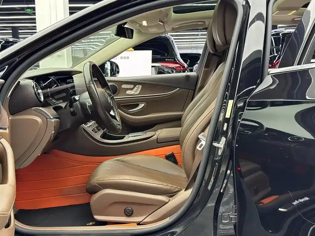 Mercedes-Benz E-Class PHEV 2022 E 350 e L Plug-in Hybrid Sedan — миниатюра 8