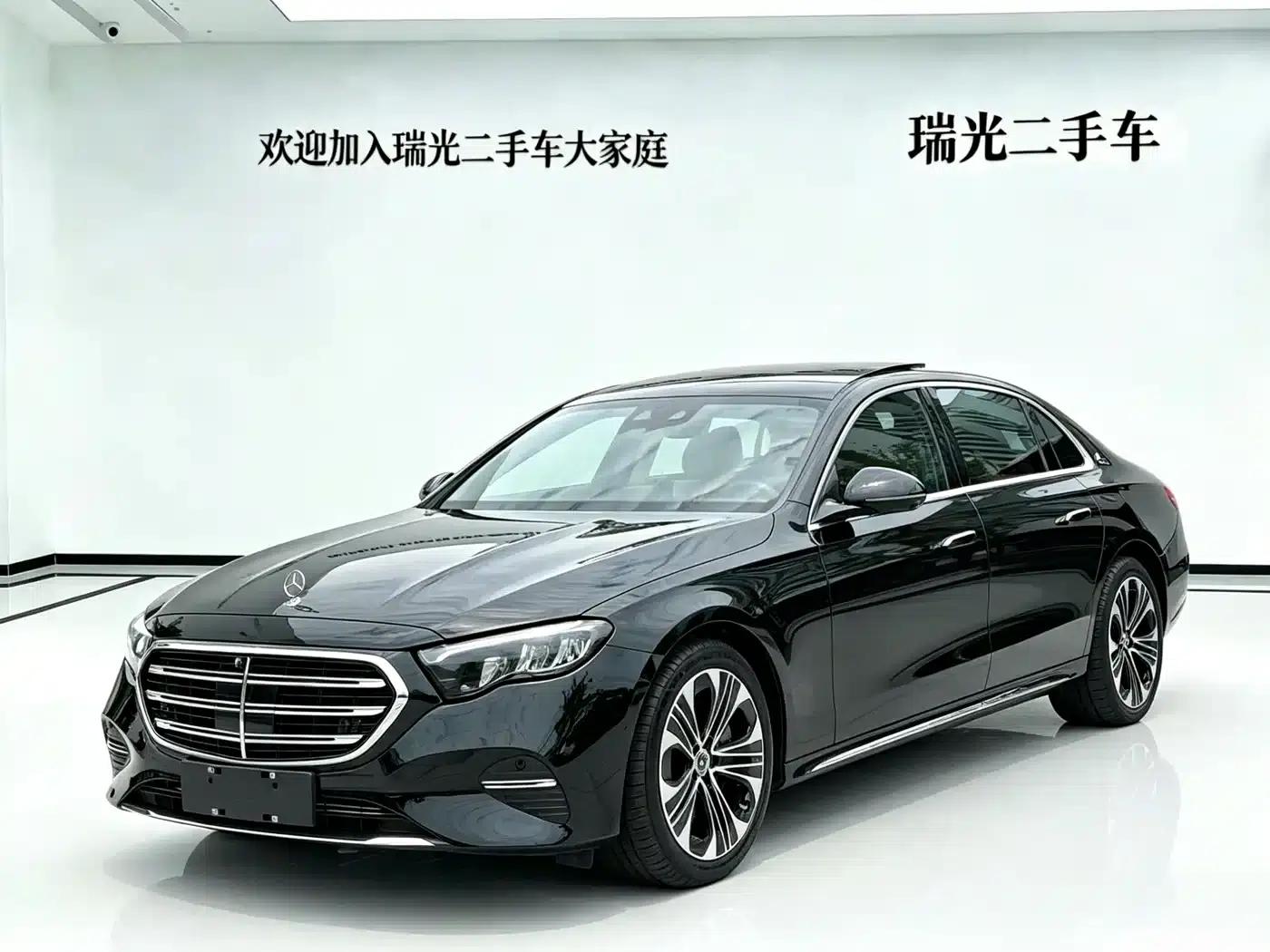 Mercedes-Benz E-Class PHEV 2024 E 350 e L Plug-in Hybrid Sedan — миниатюра 1