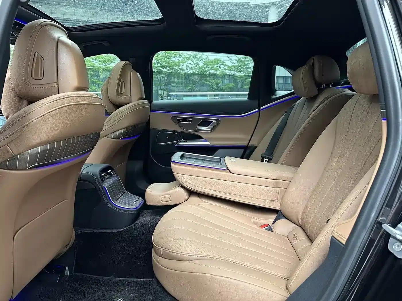 Mercedes-Benz E-Class PHEV 2024 E 350 e L Plug-in Hybrid Sedan — миниатюра 18