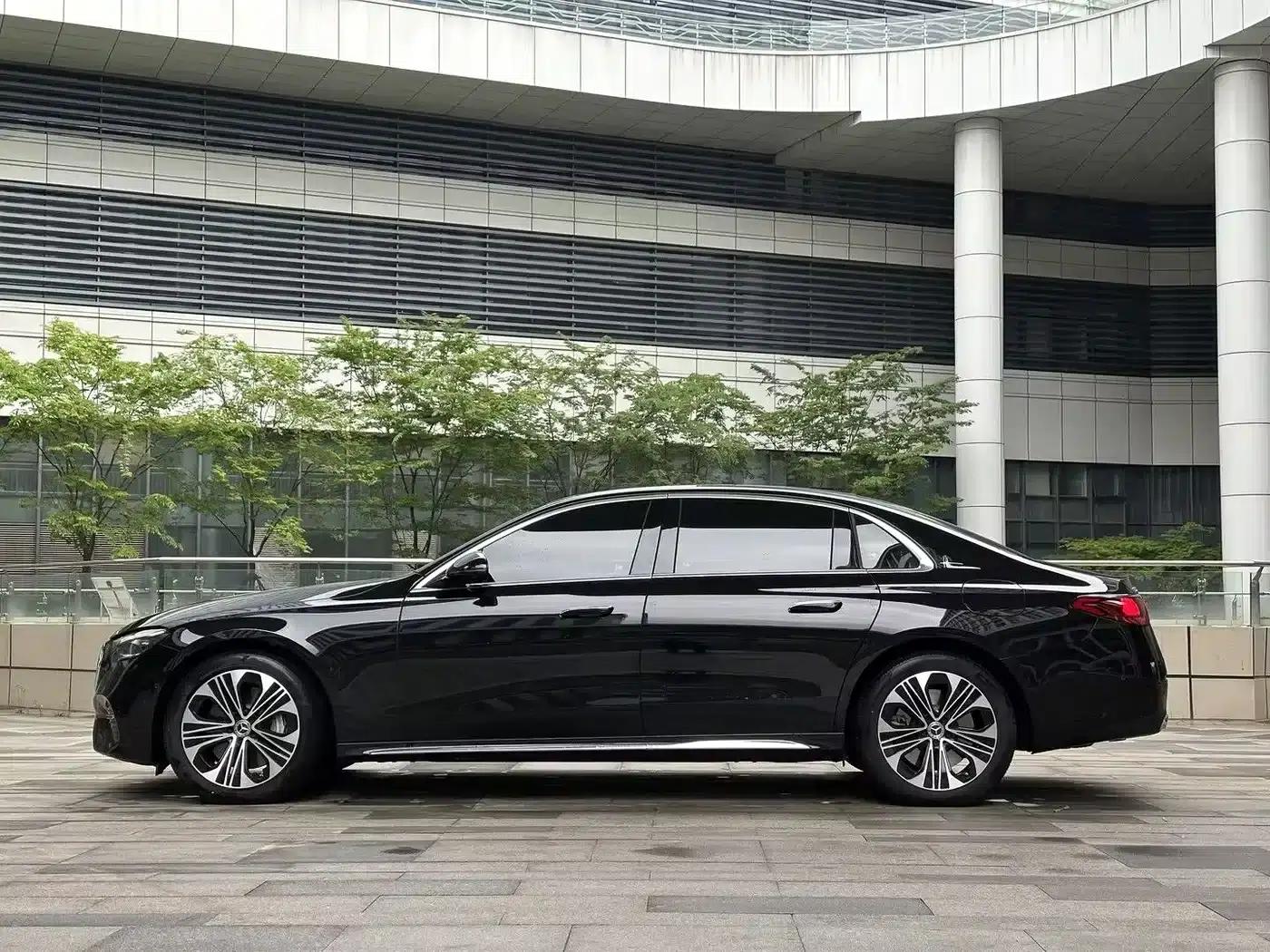 Mercedes-Benz E-Class PHEV 2024 E 350 e L Plug-in Hybrid Sedan — миниатюра 5