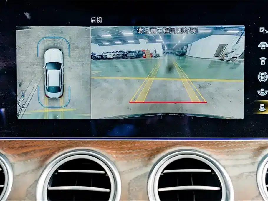 Mercedes-Benz E-Class PHEV 2022 Facelift E 350 e L Plug-in Hybrid Sedan — миниатюра 11