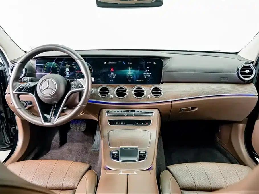 Mercedes-Benz E-Class PHEV 2022 Facelift E 350 e L Plug-in Hybrid Sedan — миниатюра 12