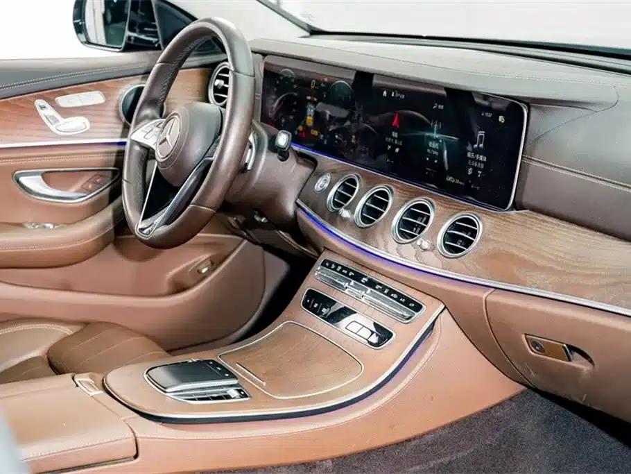 Mercedes-Benz E-Class PHEV 2022 Facelift E 350 e L Plug-in Hybrid Sedan — миниатюра 18