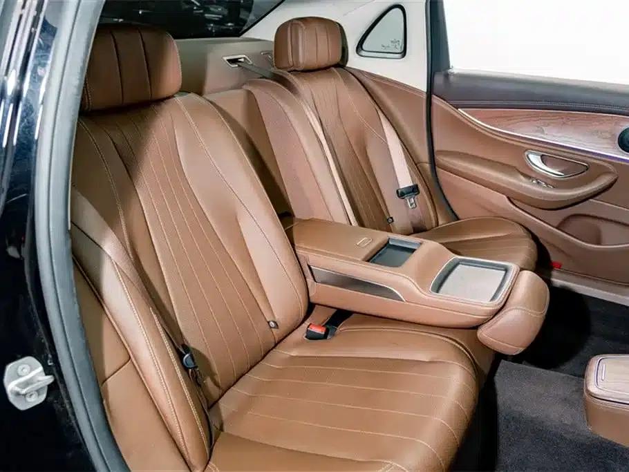 Mercedes-Benz E-Class PHEV 2022 Facelift E 350 e L Plug-in Hybrid Sedan — миниатюра 22