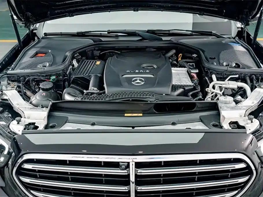 Mercedes-Benz E-Class PHEV 2022 Facelift E 350 e L Plug-in Hybrid Sedan — миниатюра 23