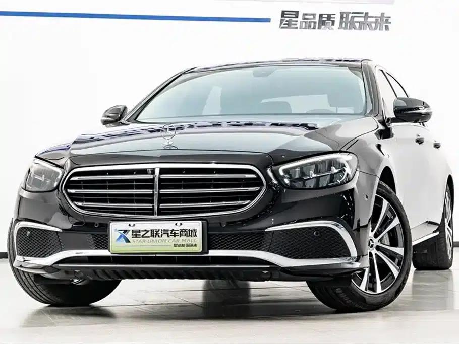 Mercedes-Benz E-Class PHEV 2022 E 350 e L Plug-in Hybrid Sedan — миниатюра 3