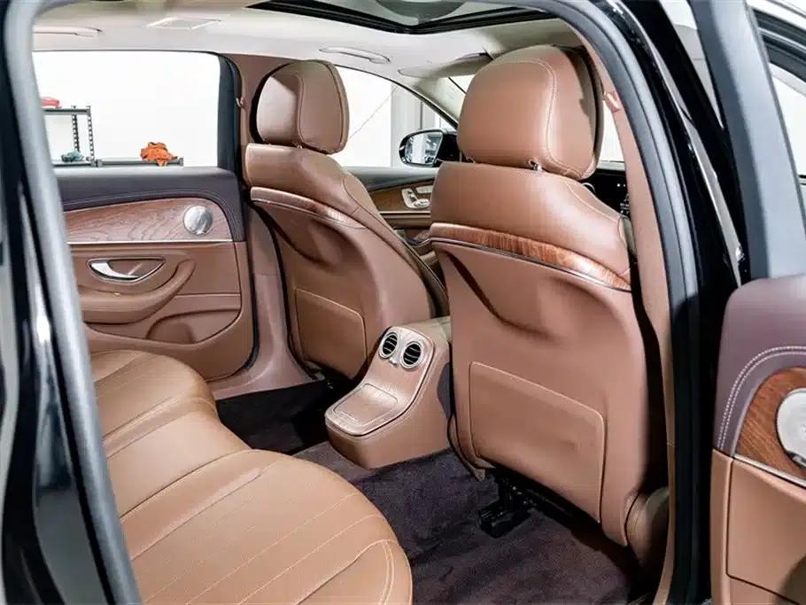 Mercedes-Benz E-Class PHEV 2022 E 350 e L Plug-in Hybrid Sedan — миниатюра 22
