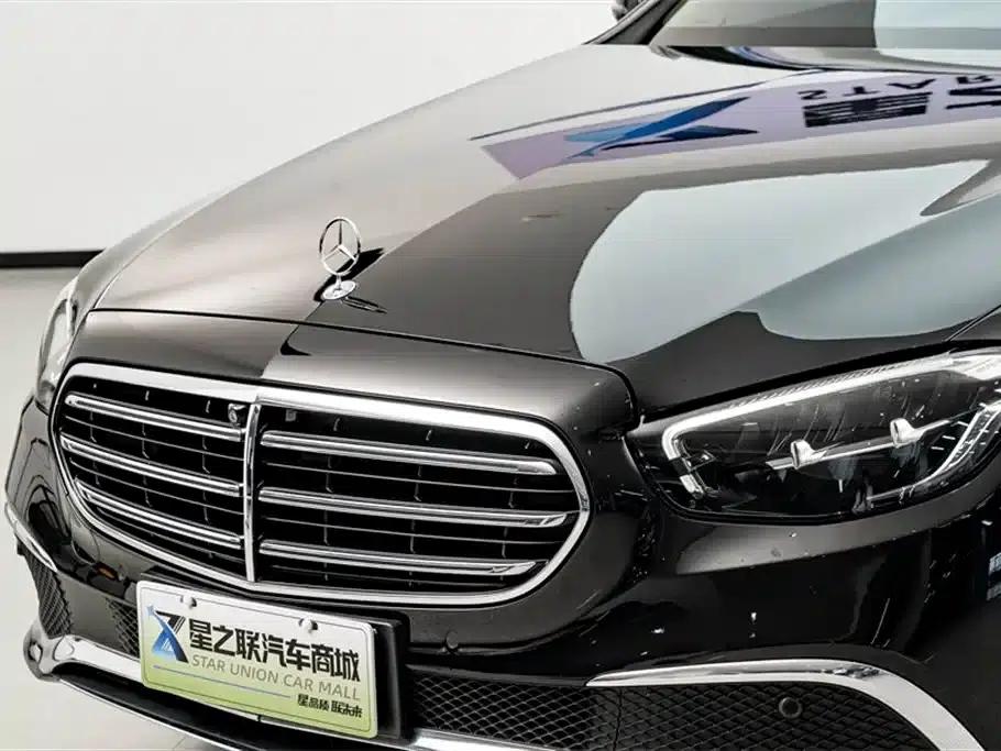 Mercedes-Benz E-Class PHEV 2022 E 350 e L Plug-in Hybrid Sedan — миниатюра 4