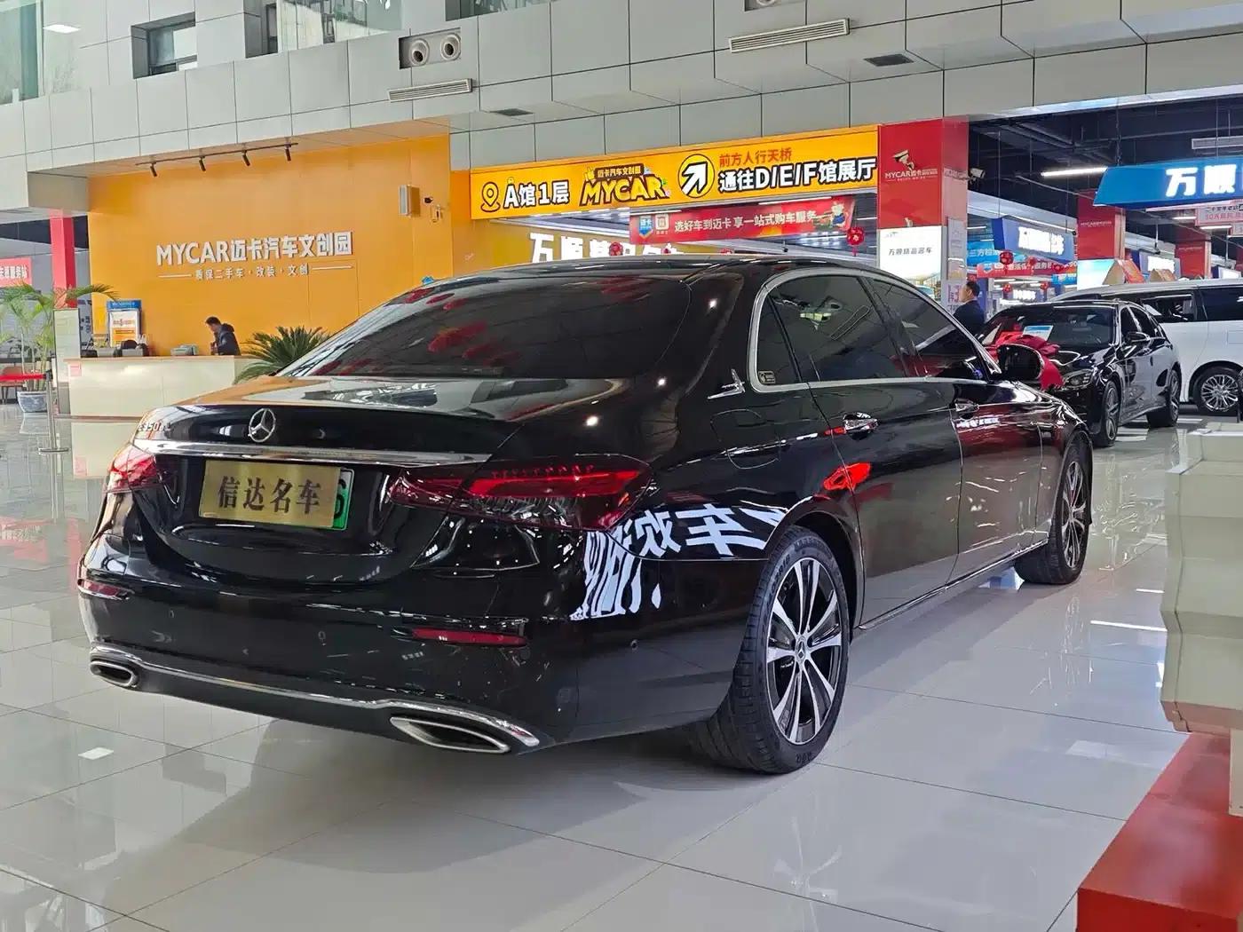 Mercedes-Benz E-Class PHEV 2022 Facelift E 350 e L Plug-in Hybrid Sedan — миниатюра 22