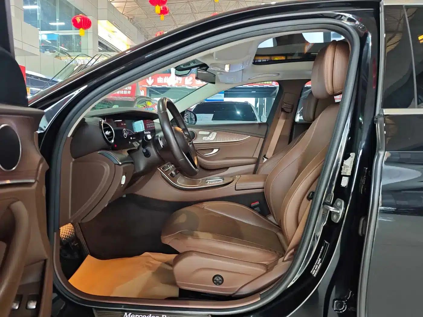 Mercedes-Benz E-Class PHEV 2022 Facelift E 350 e L Plug-in Hybrid Sedan — миниатюра 9