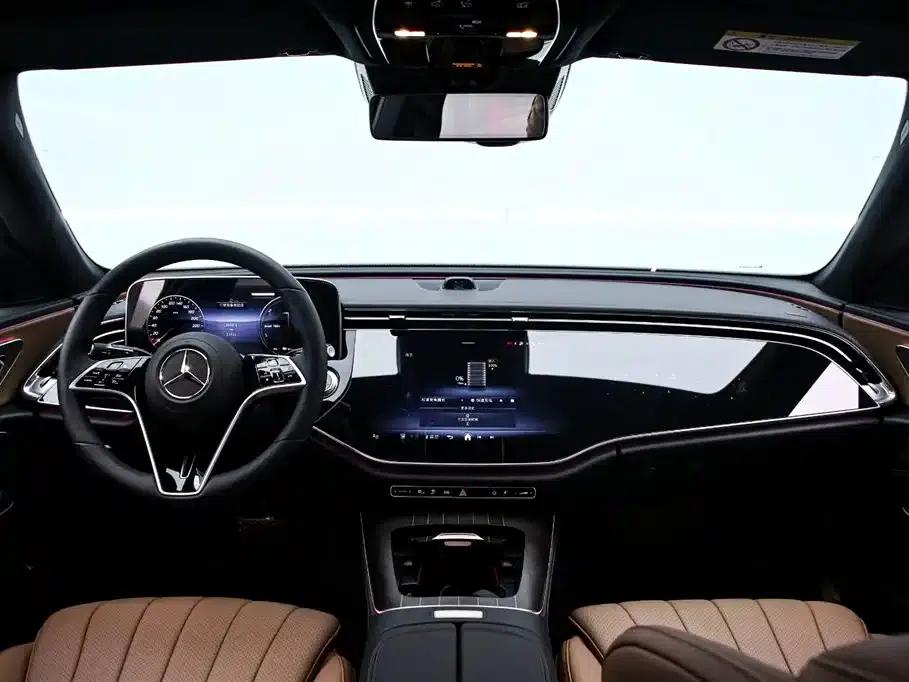 Mercedes-Benz E-Class PHEV 2024 E 350 e L Plug-in Hybrid Sedan — миниатюра 5