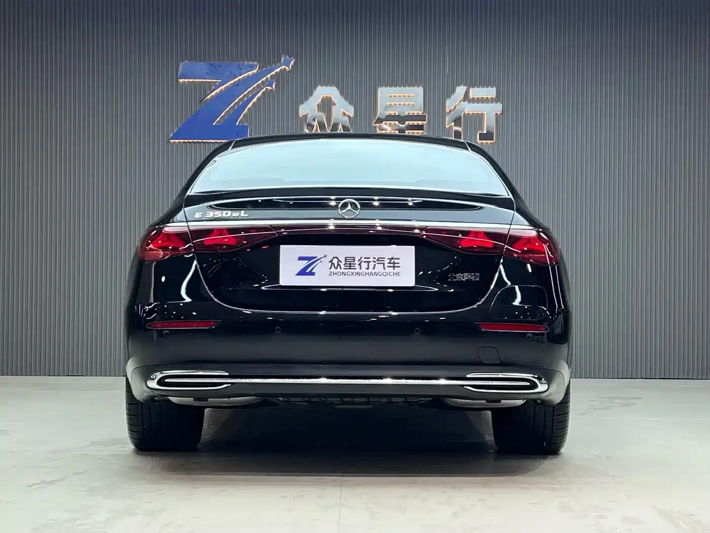 Mercedes-Benz E-Class PHEV 2024 E 350 e L Plug-in Hybrid Sedan — миниатюра 3
