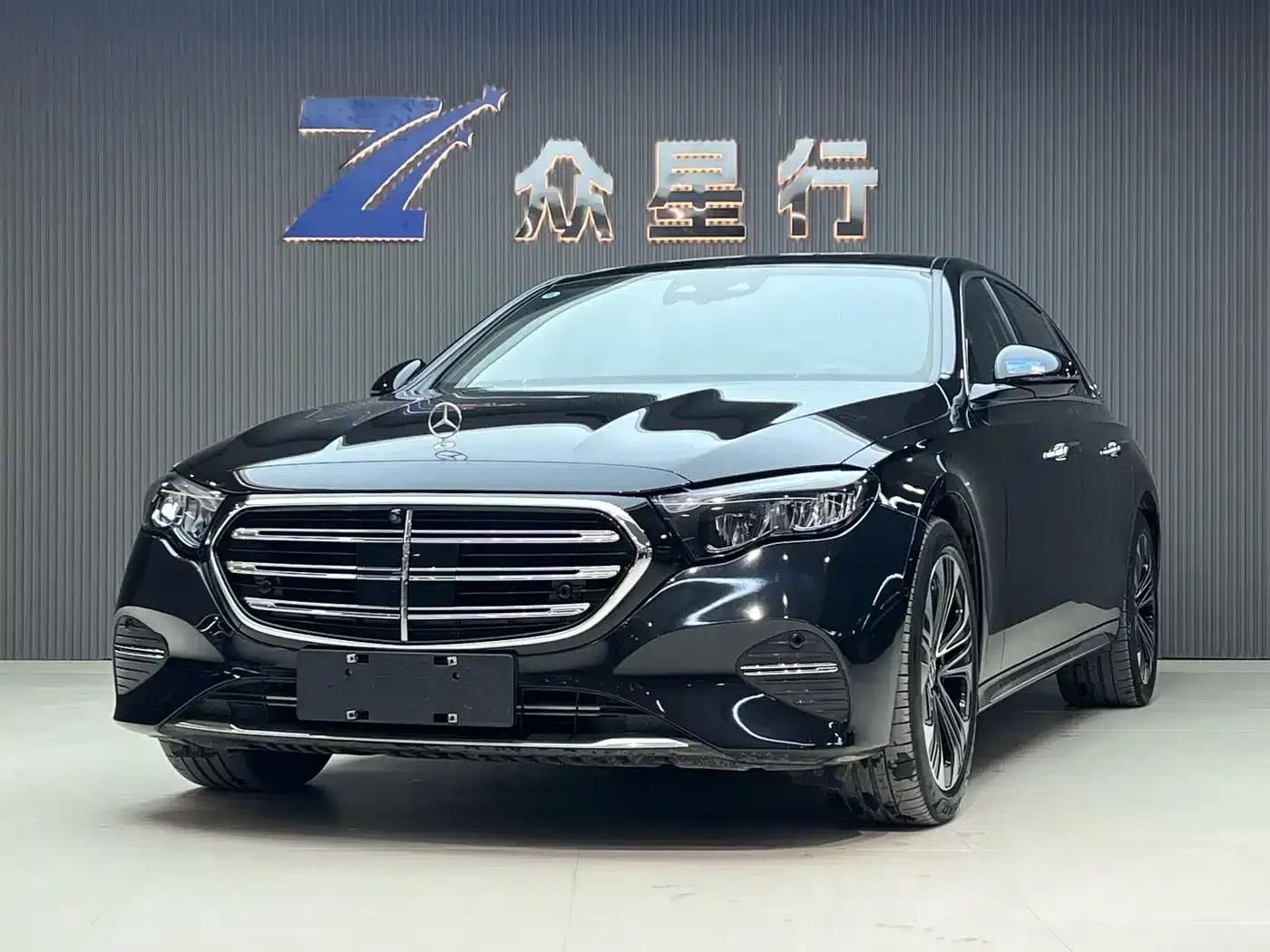 Mercedes-Benz E-Class PHEV 2024 E 350 e L Plug-in Hybrid Sedan — миниатюра 1