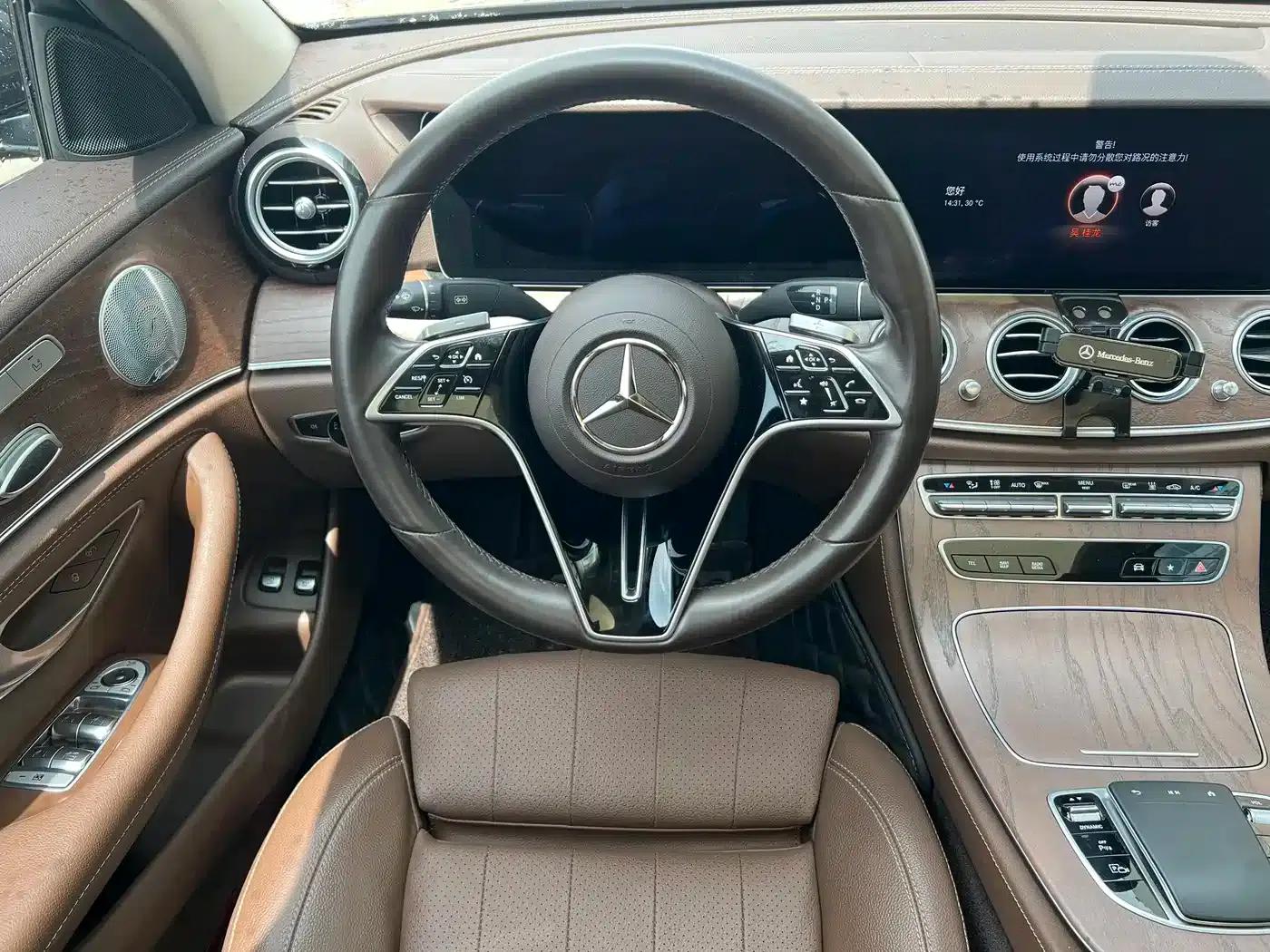 Mercedes-Benz E-Class PHEV 2022 Facelift E 350 e L Plug-in Hybrid Sedan — миниатюра 12