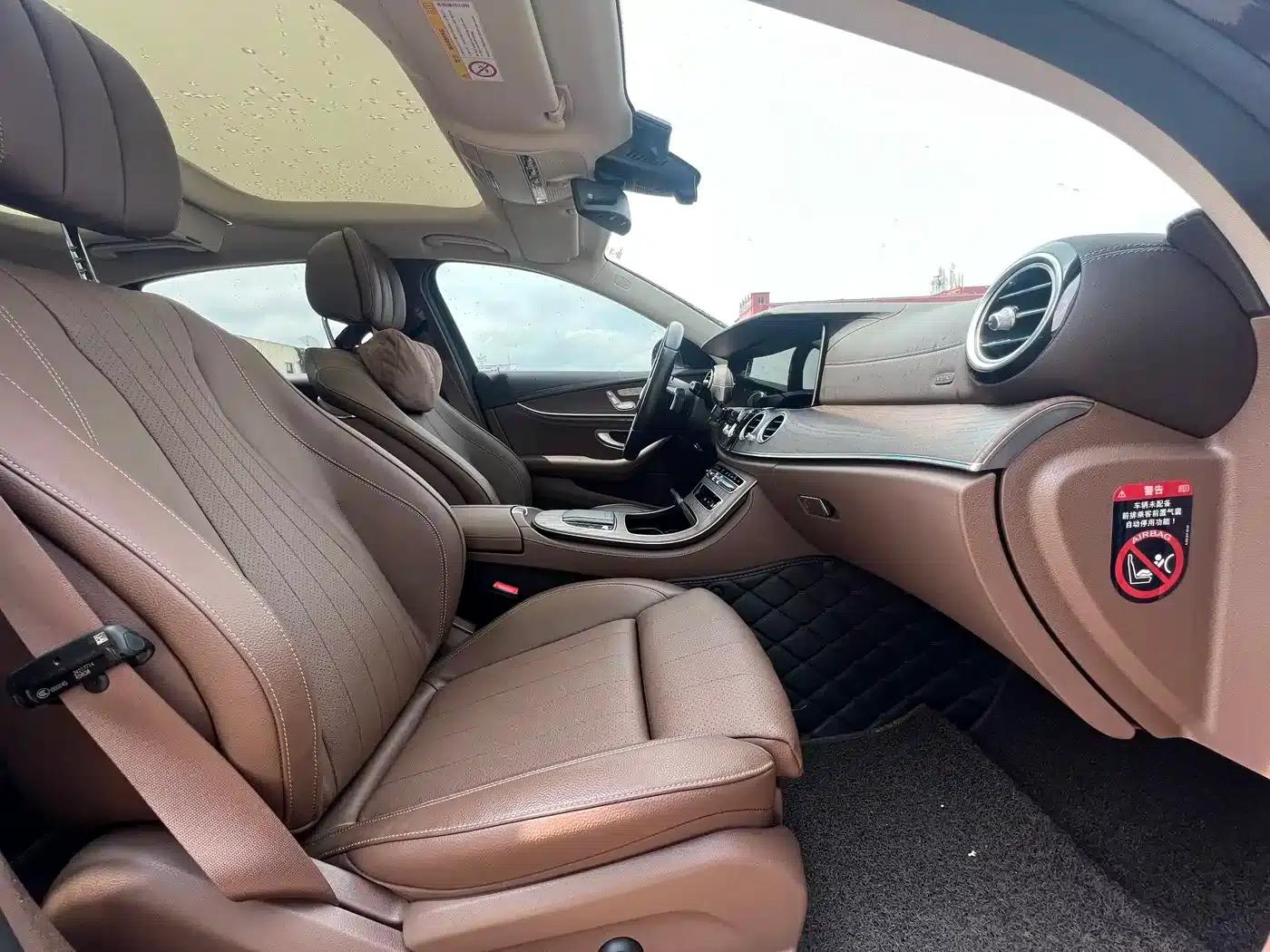 Mercedes-Benz E-Class PHEV 2022 Facelift E 350 e L Plug-in Hybrid Sedan — миниатюра 18
