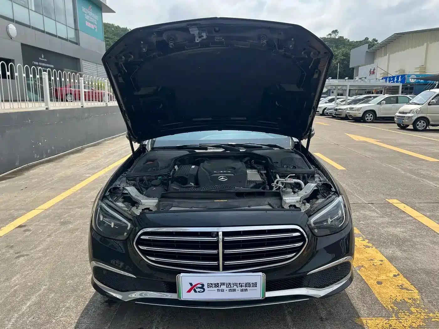 Mercedes-Benz E-Class PHEV 2022 Facelift E 350 e L Plug-in Hybrid Sedan — миниатюра 20