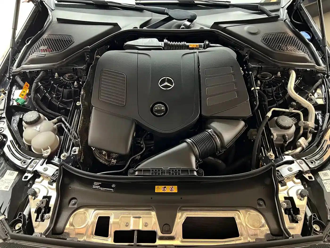 Mercedes-Benz E-Class PHEV 2024 E 350 e L Plug-in Hybrid Sedan — миниатюра 13