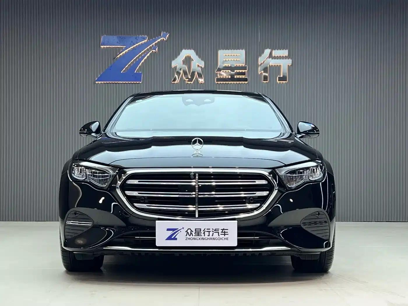 Mercedes-Benz E-Class PHEV 2024 E 350 e L Plug-in Hybrid Sedan — миниатюра 3