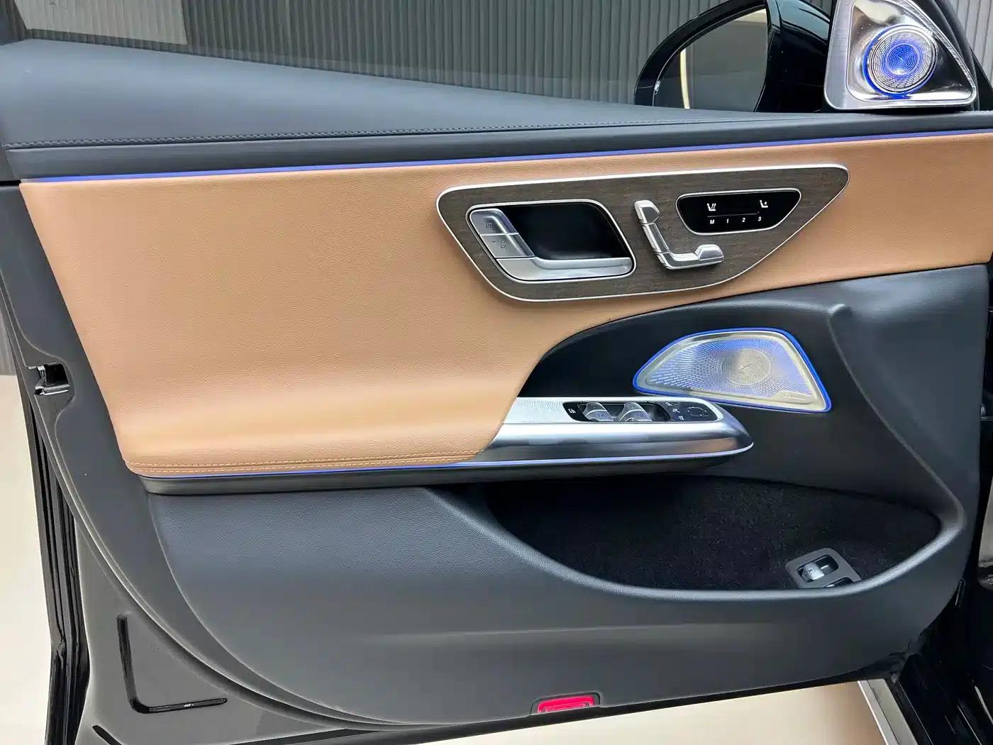 Mercedes-Benz E-Class PHEV 2024 E 350 e L Plug-in Hybrid Sedan — миниатюра 9