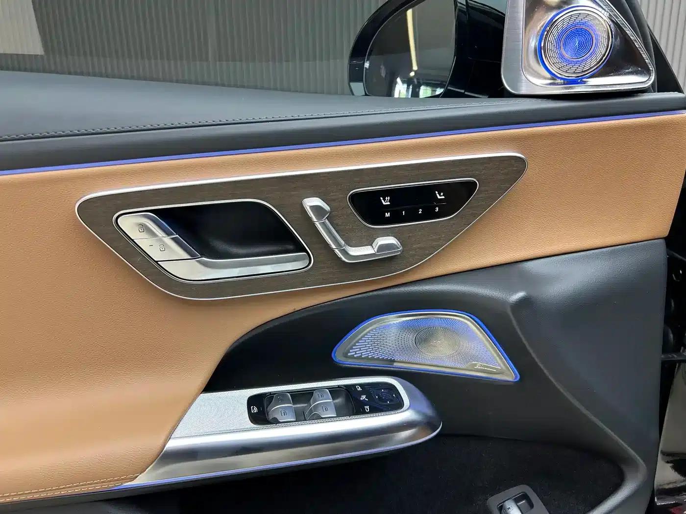Mercedes-Benz E-Class PHEV 2024 E 350 e L Plug-in Hybrid Sedan — миниатюра 10
