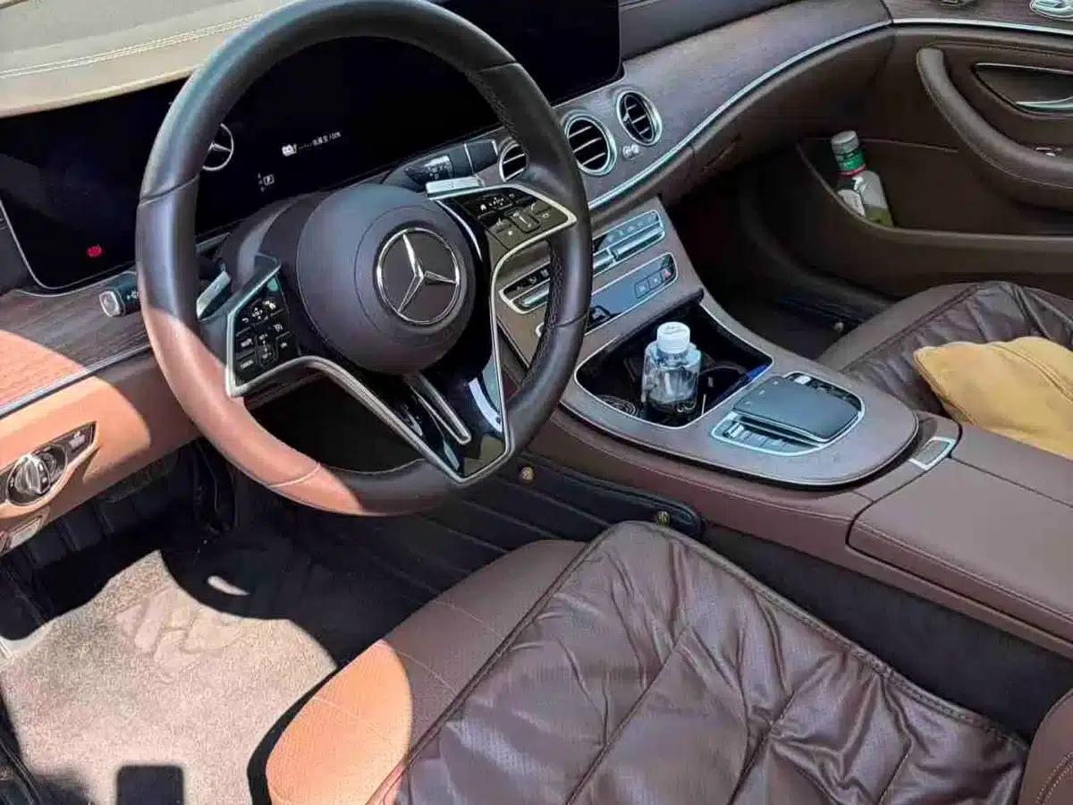 Mercedes-Benz E-Class PHEV 2023 E 350 e L Plug-in Hybrid Sports Sedan — миниатюра 2