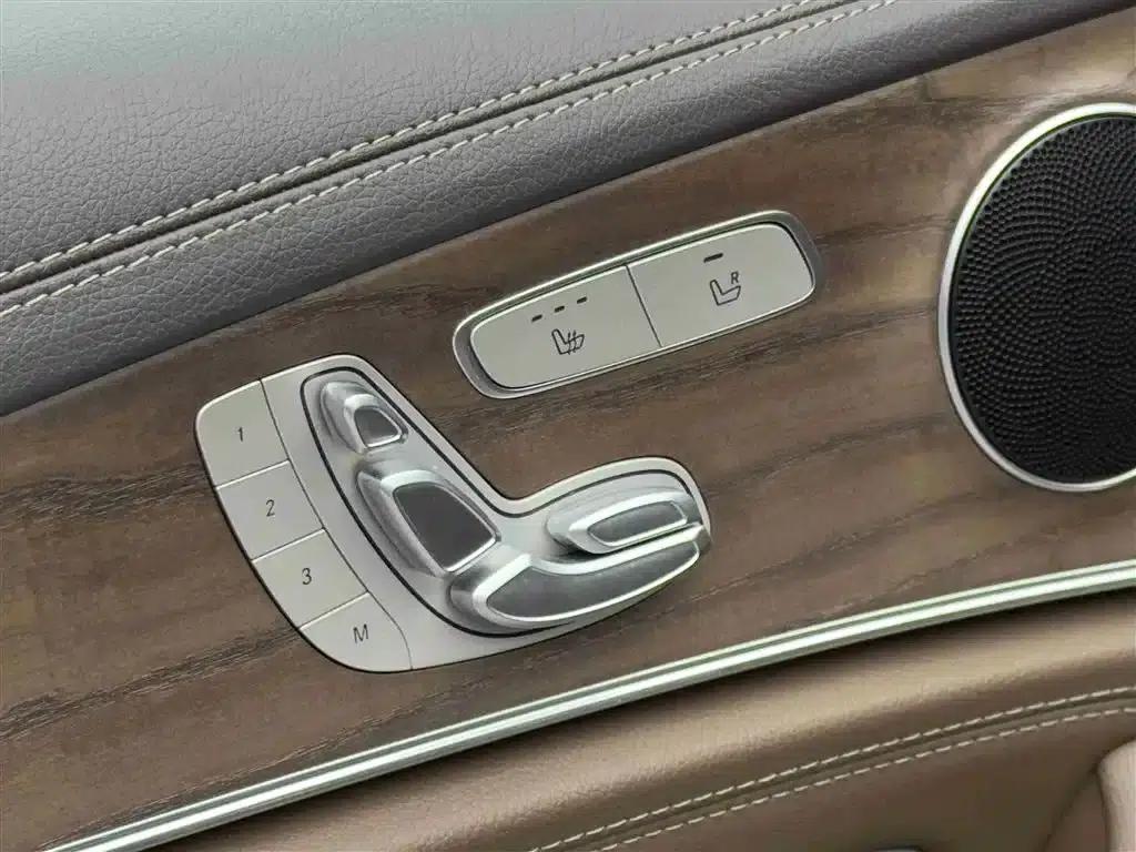Mercedes-Benz E-Class PHEV 2022 E 350 e L Plug-in Hybrid Sedan — миниатюра 15