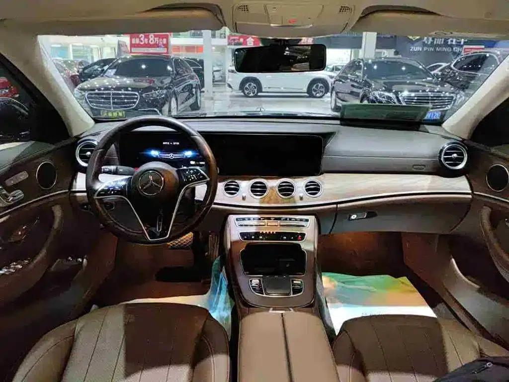 Mercedes-Benz E-Class PHEV 2022 E 350 e L Plug-in Hybrid Sedan — миниатюра 22