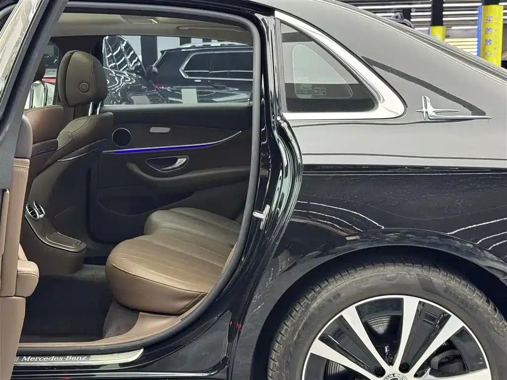 Mercedes-Benz E-Class PHEV 2022 E 350 e L Plug-in Hybrid Sedan — миниатюра 7